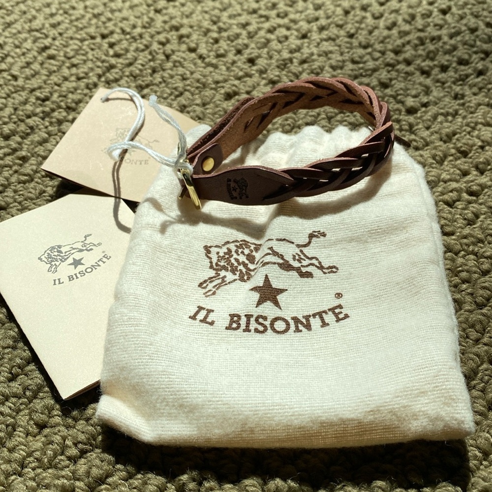 IL BISONTE NWT Brown Leather braided bracelet. Great Grad gift 10”L & 1/2”W